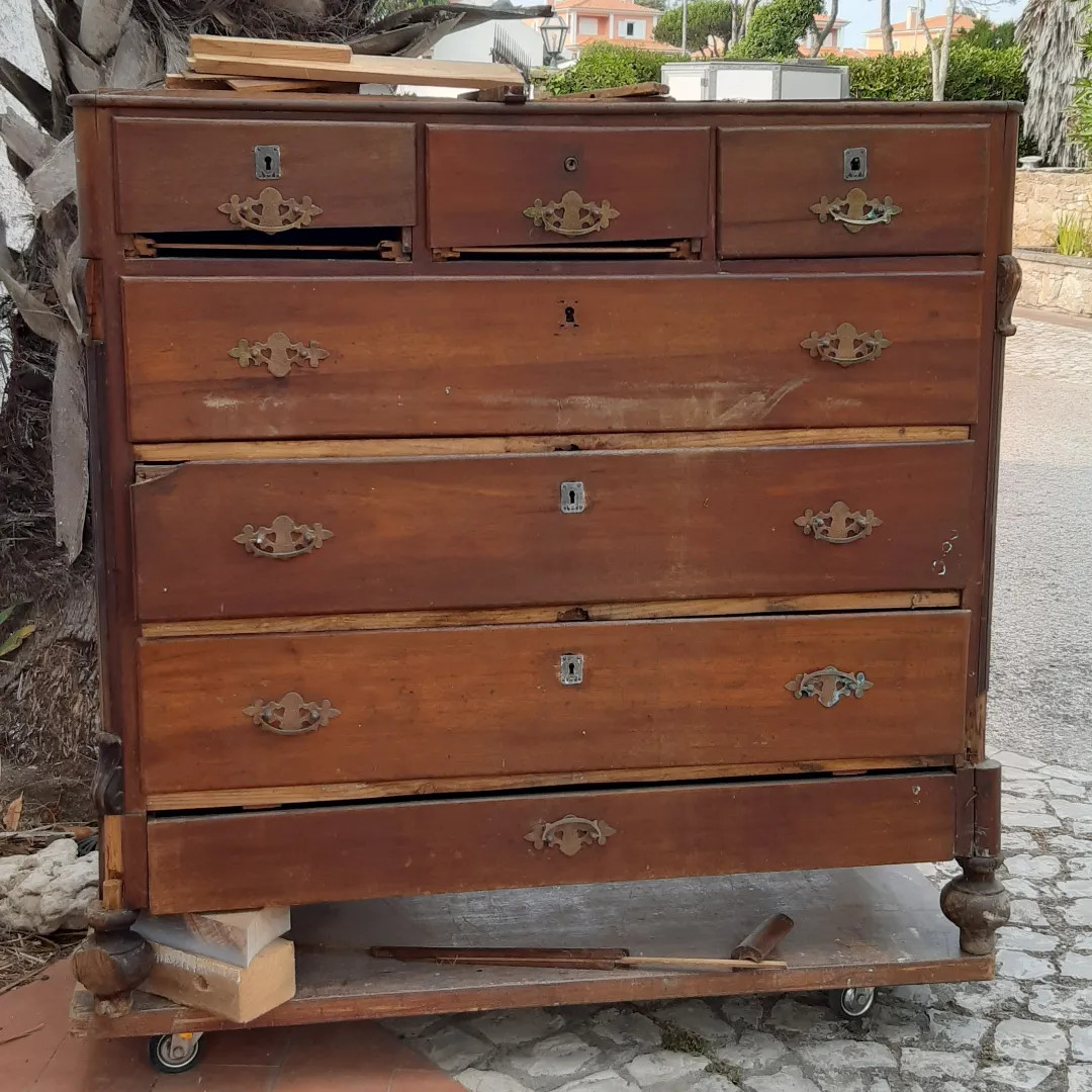 Antes do restauro, em muito mau estado